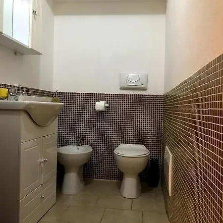 아파트 A 10 Passi Dal Centro *